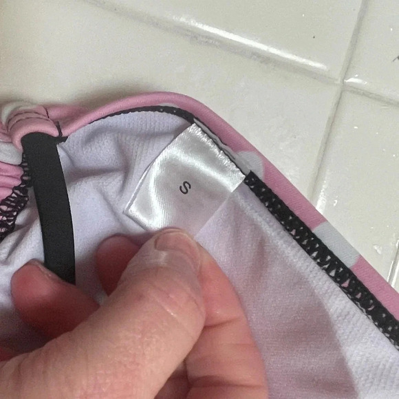 PINK AND WHITE POLKA DOT STRING BIKINI SET SIZE SMALL - Picture 13 of 16